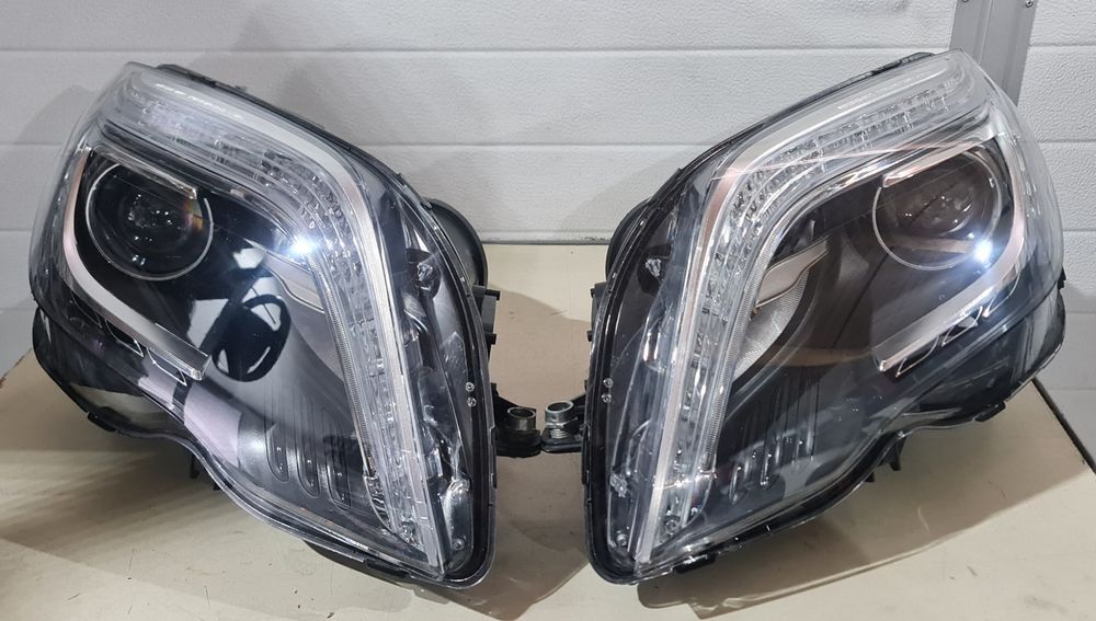 Far stanga dreapta ILS Mercedes GLK X204 W204 facelift 2012-2015