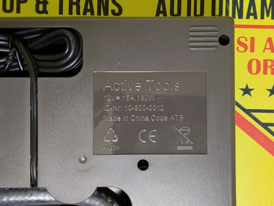 Compresor auto umflat roti kit pana original Vw Seat Skoda Audi 180w