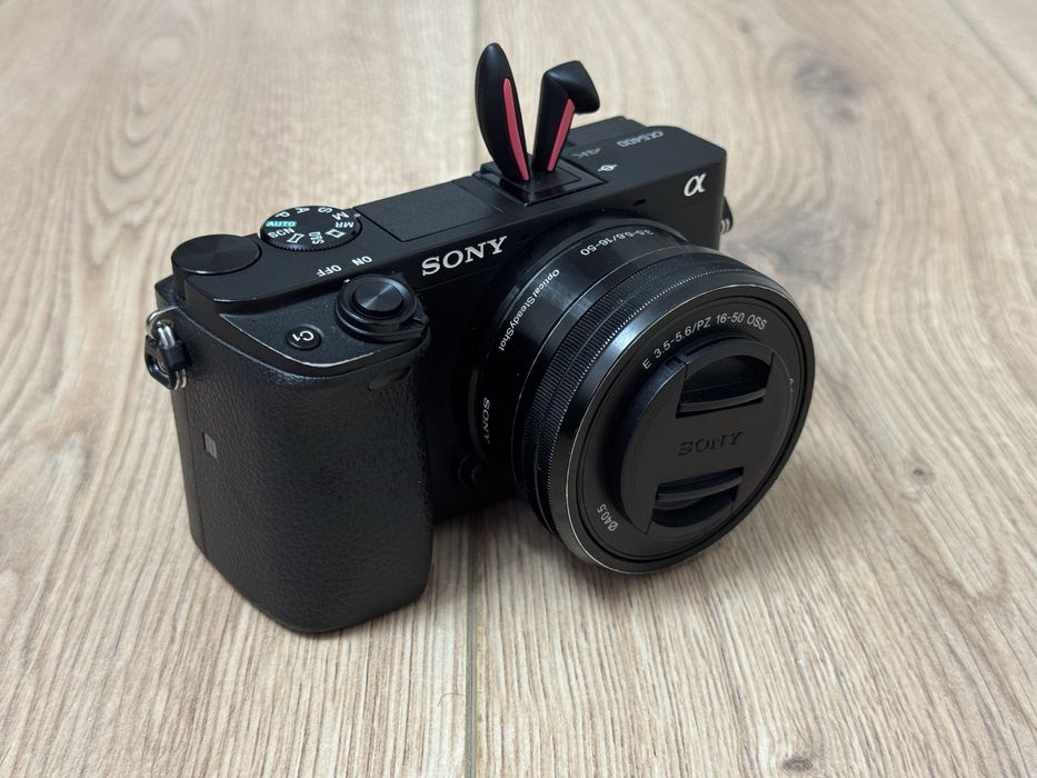 Фотоаппарат Sony A6400 полный комплект, Стабилизатор + Сумка + Клетка