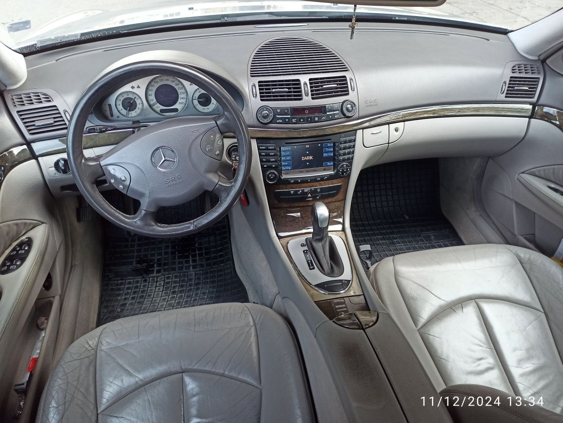 Mercedes E270  W 211