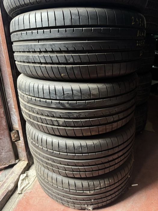 Anvelope vara 225 45 18 si 245 40 18