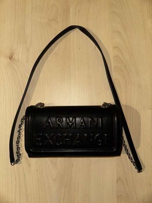 Черна Чанта Armani Exchange