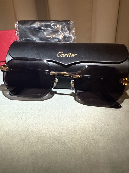 Vand ochelari Cartier pret 750 lei