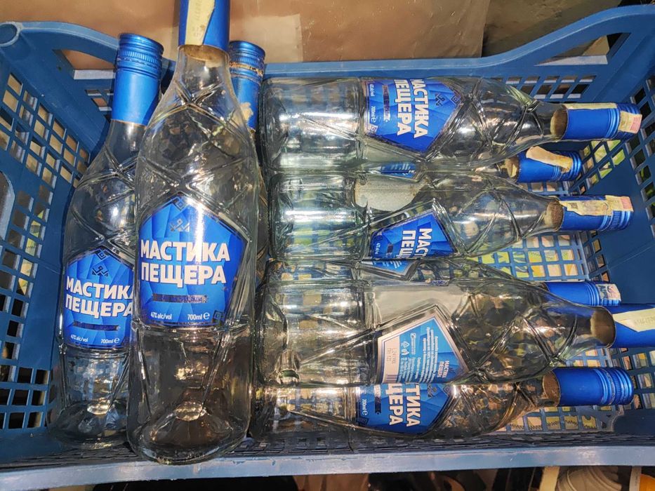 Бутилки от Мастика Пещера - 700мл. И 1л.