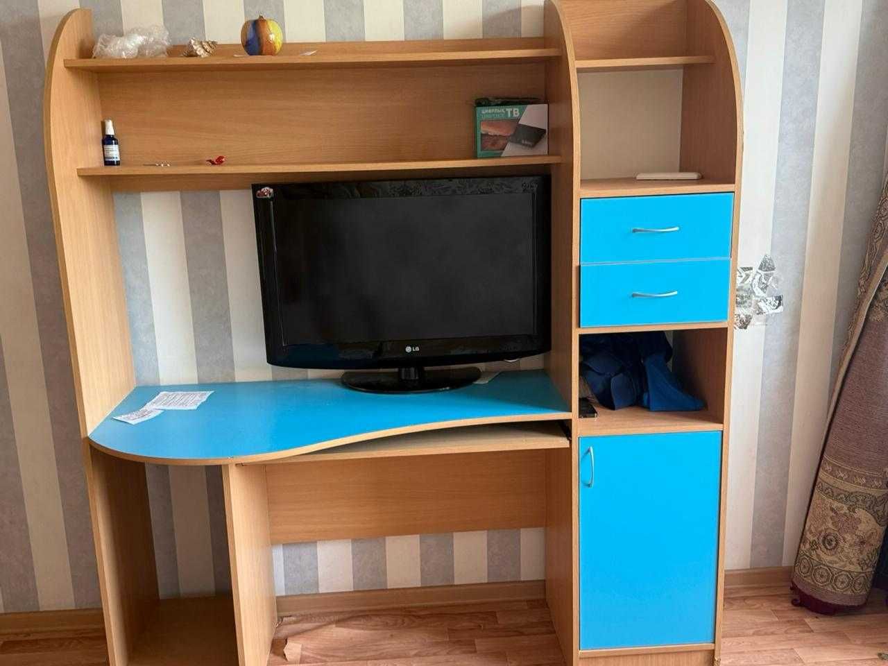 компьютерный стол