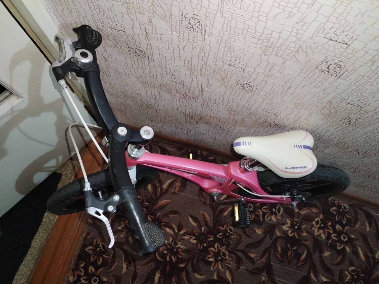 Детский фирменный велосипед 16"