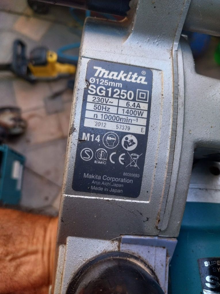 Masina de făcut canale MAKITA  SG 1250 de 1400 w