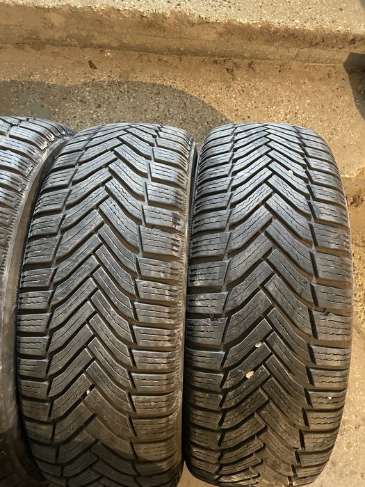 215/55/17 4 броя зимни гуми Michelin !