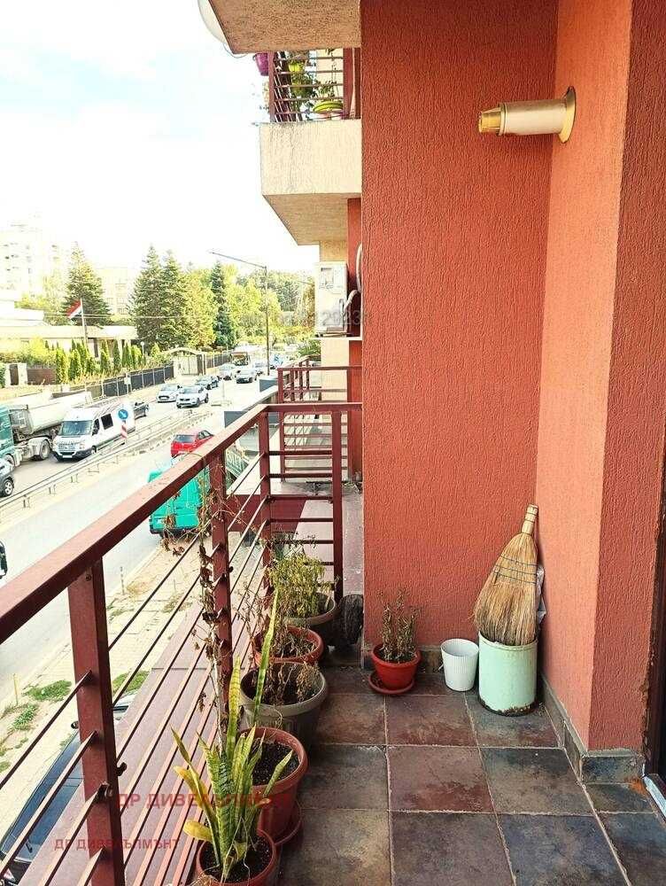 Дава се под наем Двустаен апартамент в София, Витоша - 62 кв.м за 612 € - Снимка #11