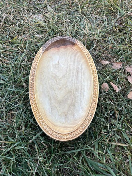 Тарелка из дерева