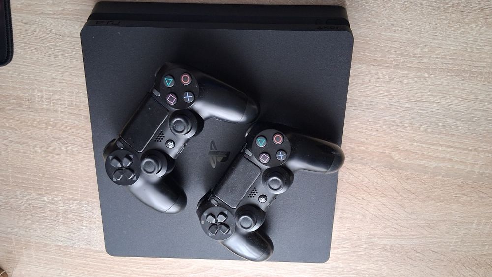 Samsung galaxy A16/ ps4 slim