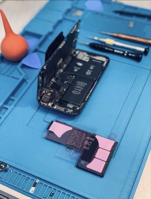 Inlocuire baterie iPhone orice model