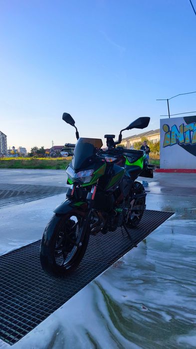 Kawasaki Z400 impecabil
