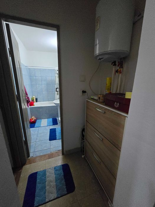 Vand garsoniera în Scornicești