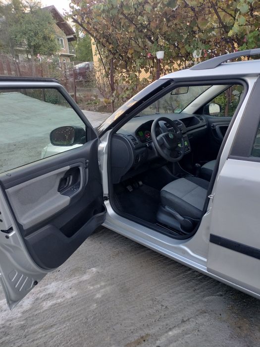 Vând Skoda Fabia 2 facelift euro 5 benzina