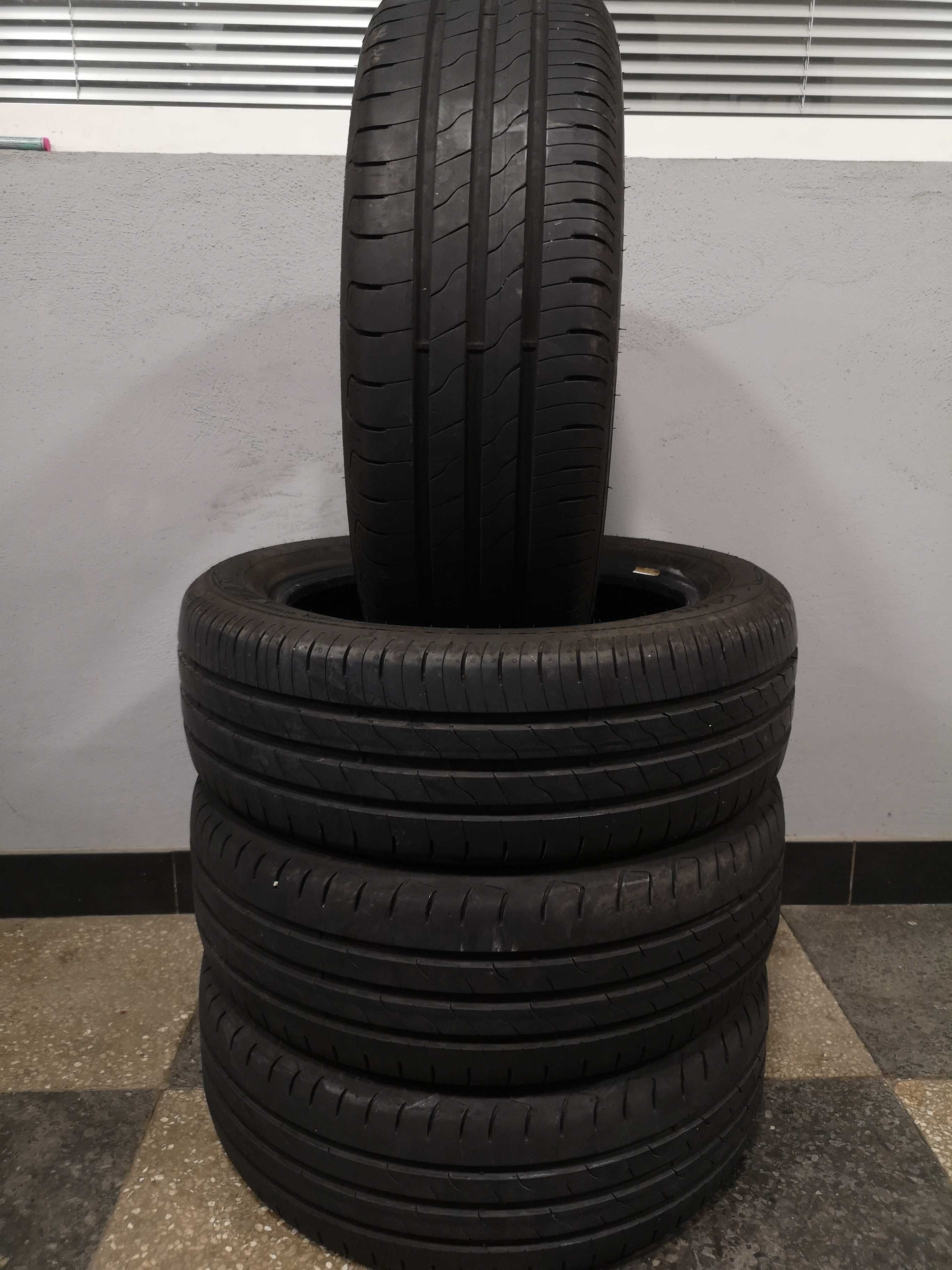 4бр 195/55/16 GOODYEAR 8мм грайфер дот:21г безплатен монтаж