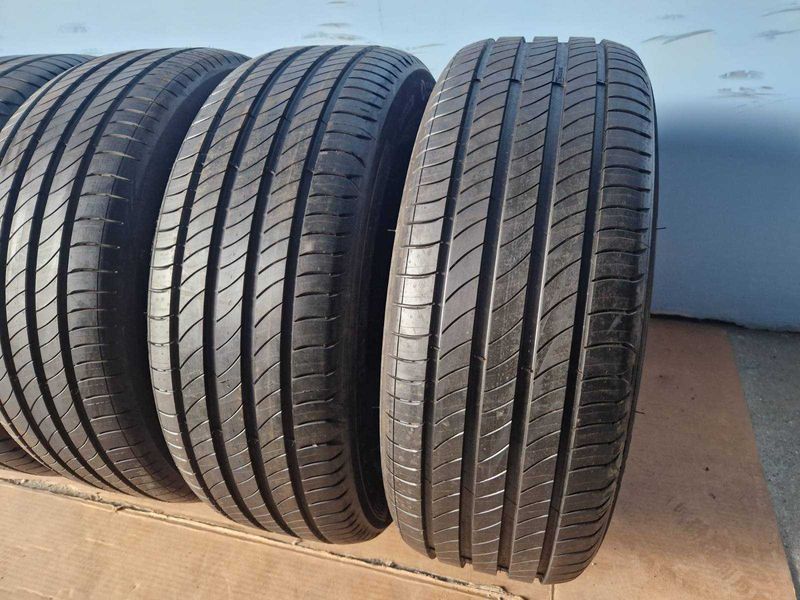 4 броя Michelin R18 225/55/  летни гуми 
DOT3619