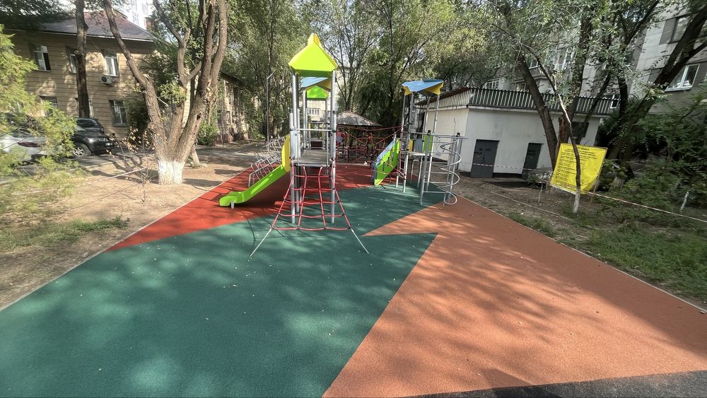 Тартановое покрытие ( резиновое покрытие )