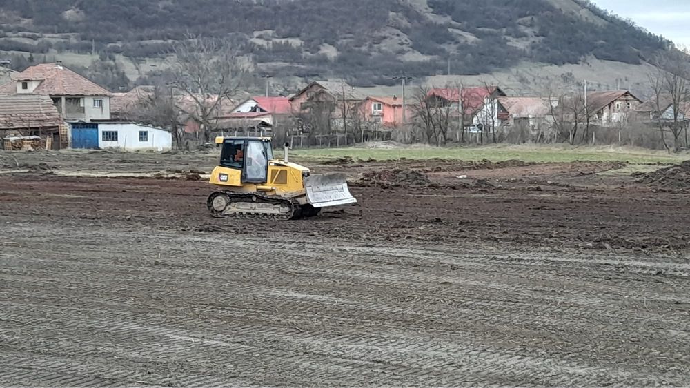 Inchirieri / prestari servicii cu buldozer cu scarificator 2023