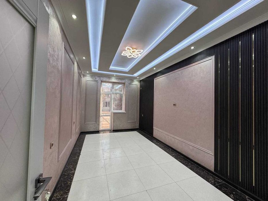 2 хоналик квартира 4 этаж, тожмахал орка томонида жойлашган