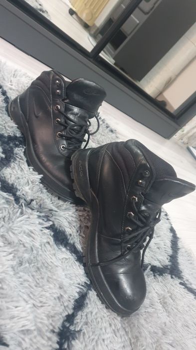 Vand ghete nike stare foarte bună