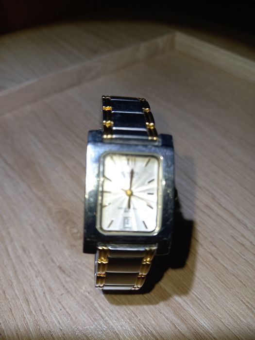 Продам женские часы касио