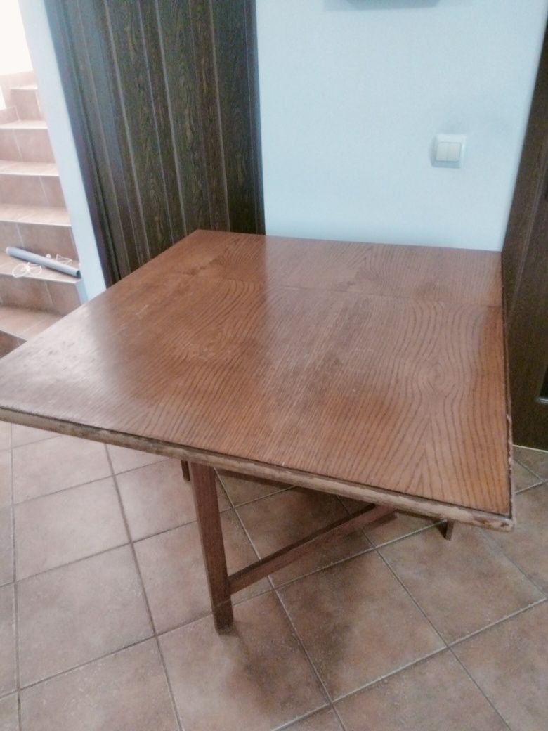 Masa lemn extensibilă