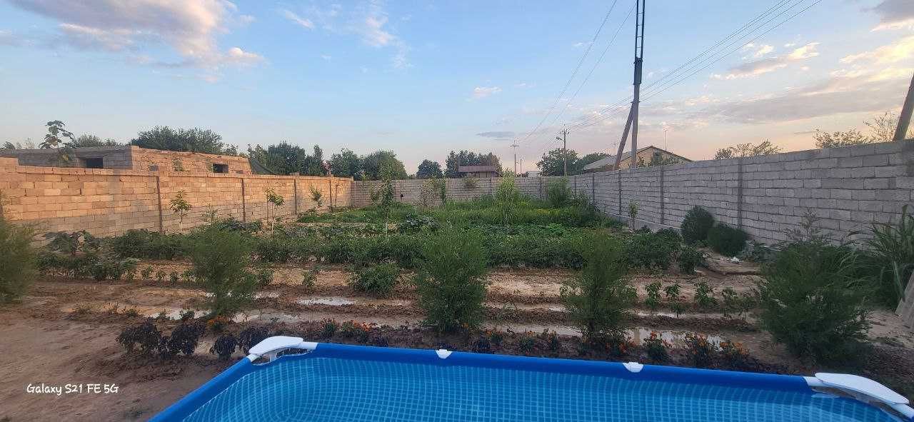 Dacha sotiladi !!! 11000$.