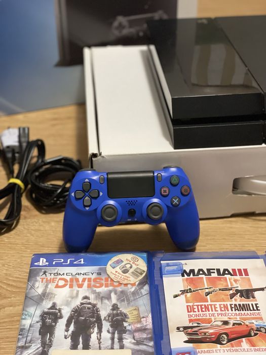 Consola PS4 ( Playstation 4) 500 GB + 2 Controllere + Jocuri Bonus