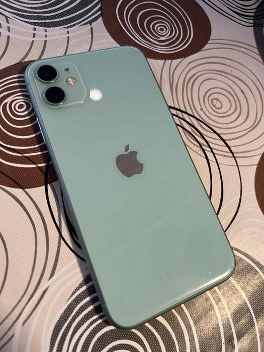iphone 11 128gb много запазен