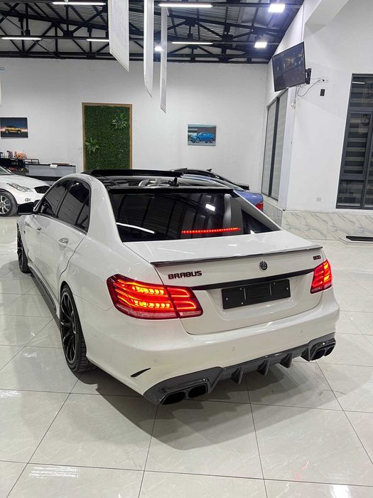 Mercerdes Benz W212 6.3 AMG