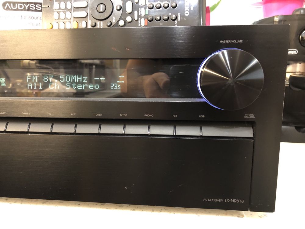 Onkyo TX-NR818 resiver