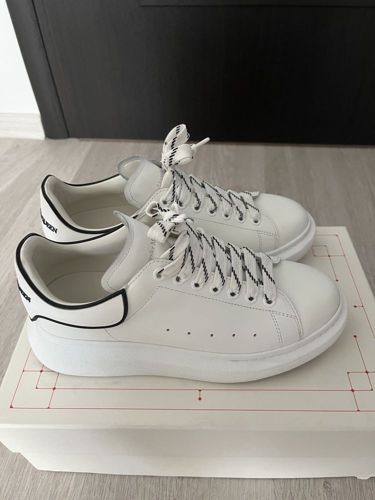 Alexander mcqueen originali (full box+ factura)