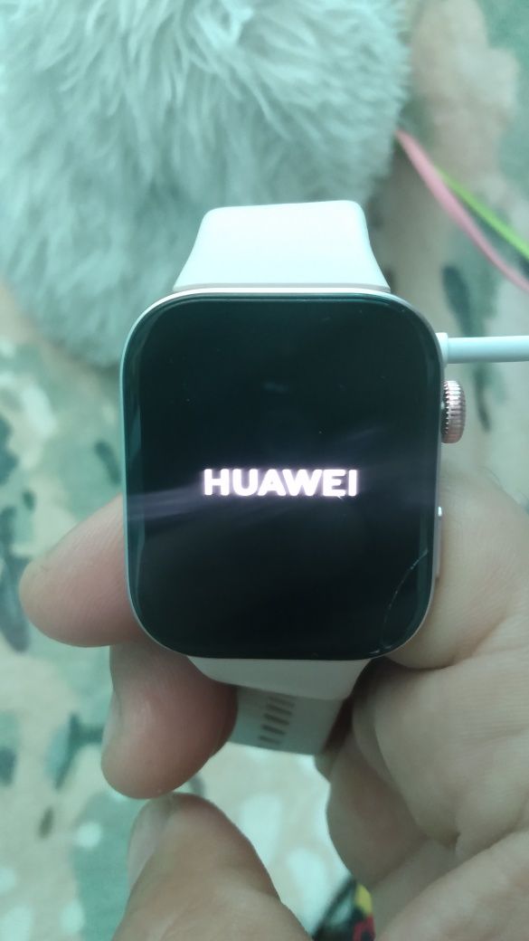 Смарт часовник Huawei watch fit 3