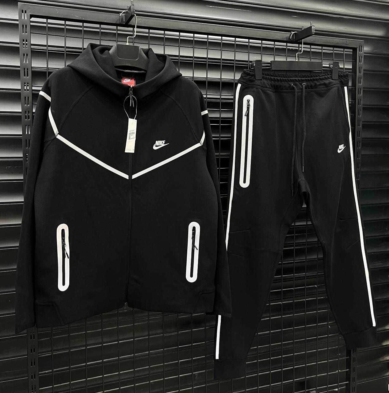 Мъжки Екипи Nike Tech (Висок Клас)