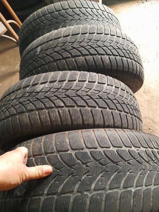 Set 4 Jante Originale Mercedes pe R16 ca NOI cu Anvelope 205-55-16 M+S