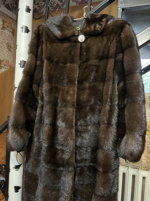 Продаю норковую шубу