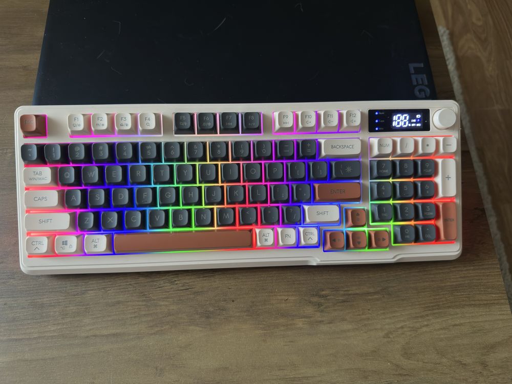 Tastatura wireless gaming