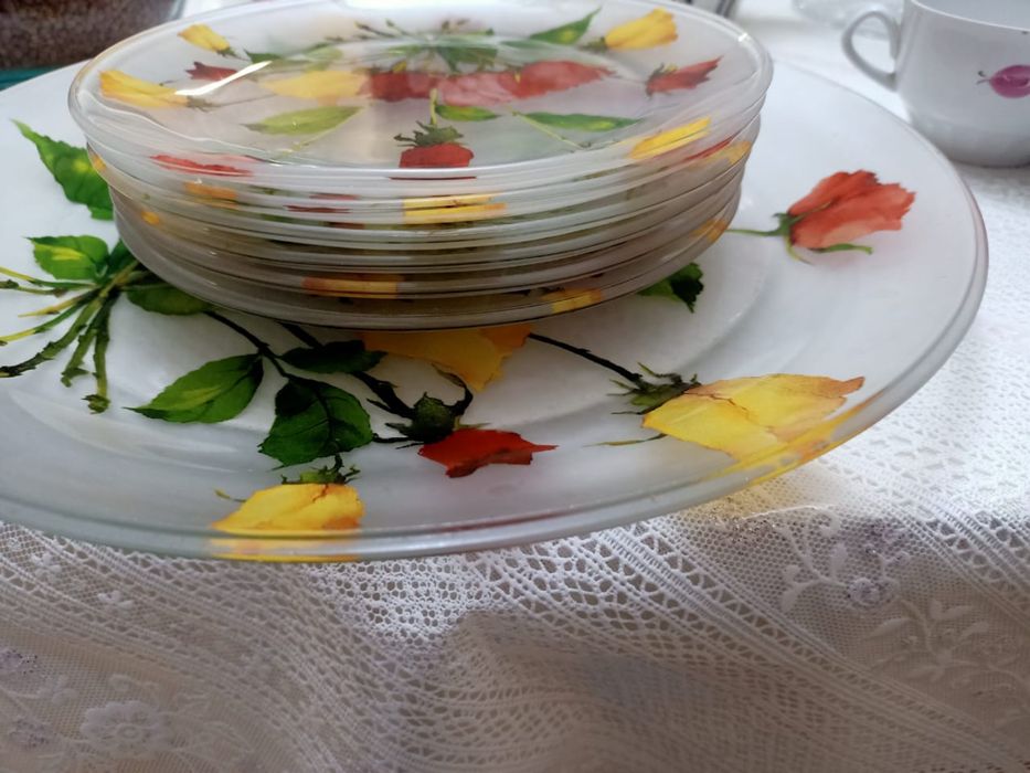 Посуда для кухни б/у  в хорошем состоянии, самавывоз, торг на месте!..