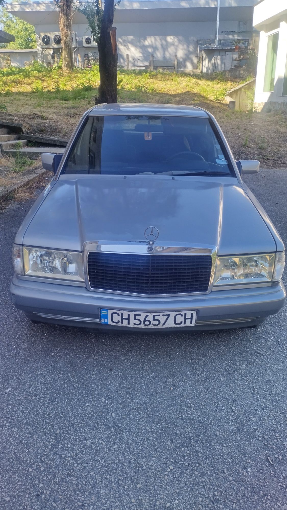 Мерцедес 190Е 2000куб.122к.с.