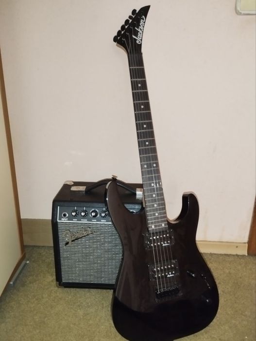 Электрогитара и Комбоусилитель