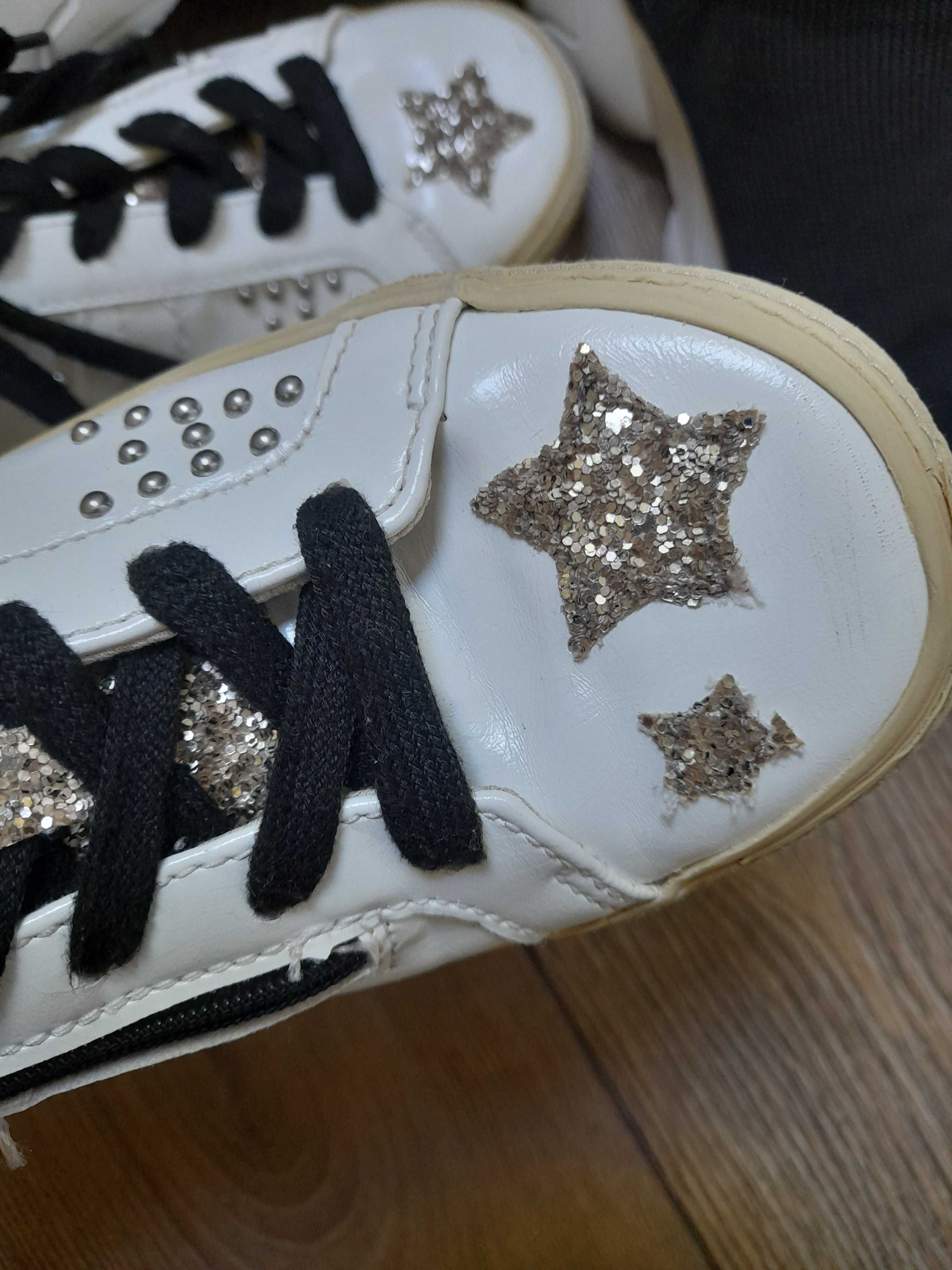 2 чифта кецове,Zara
