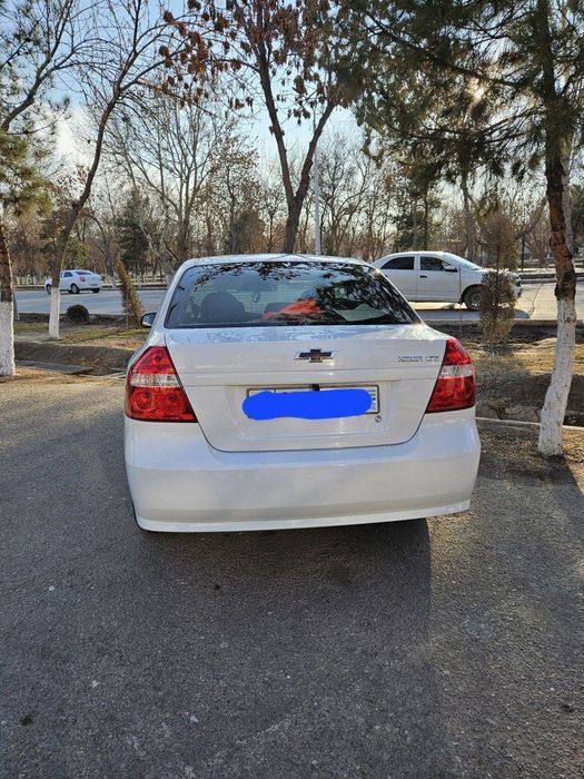 Nexia 3 sotiladi Propan qoʻyilgan Kraska toza