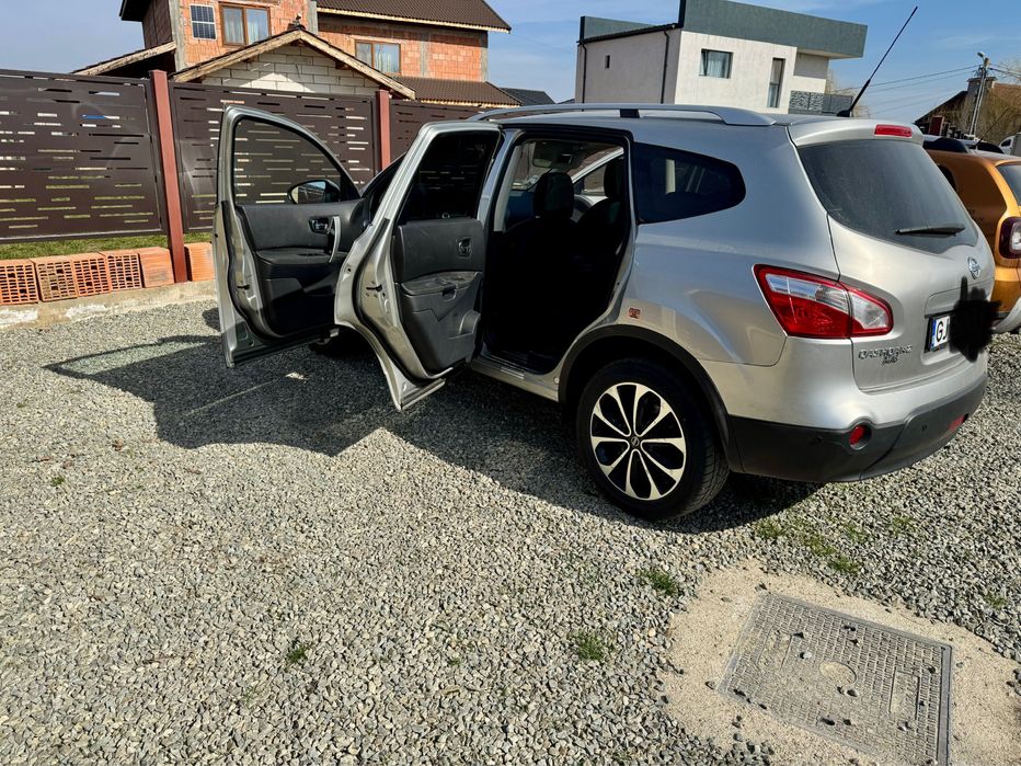 Vand Nissan Qasqhai 7 locuri