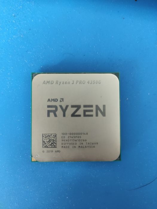 Процесор AMD Ryzen 3 PRO 4350G with Radeon Graphics.