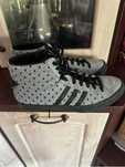 Продавам обувки Adidas
