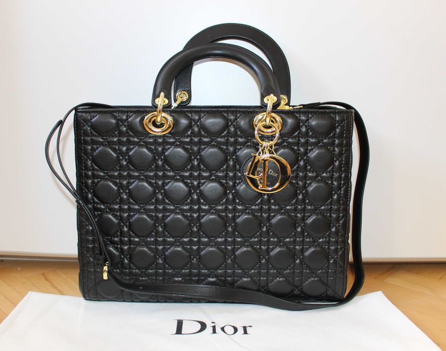 Дамската чанта Lady Dior