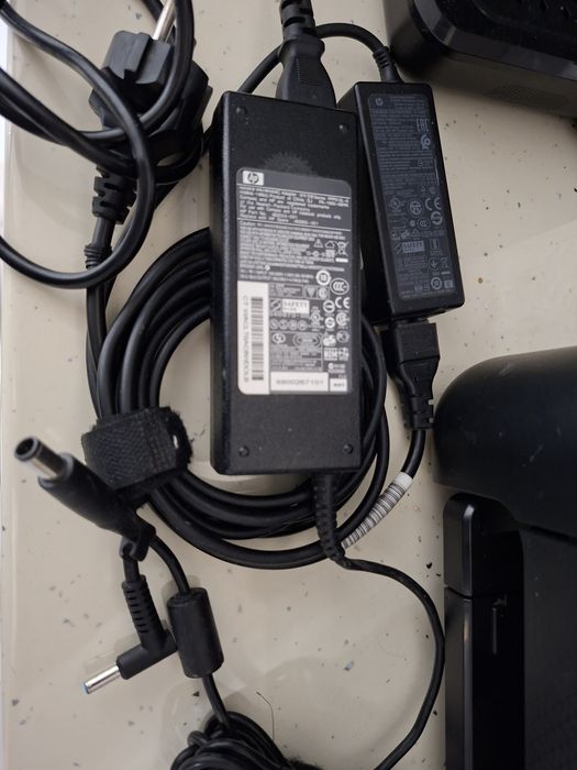 Încărcătoare HP 250 G6 display baterie carcasă Wi-Fi