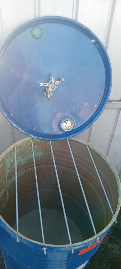 Afumatoare din butoi de tabla