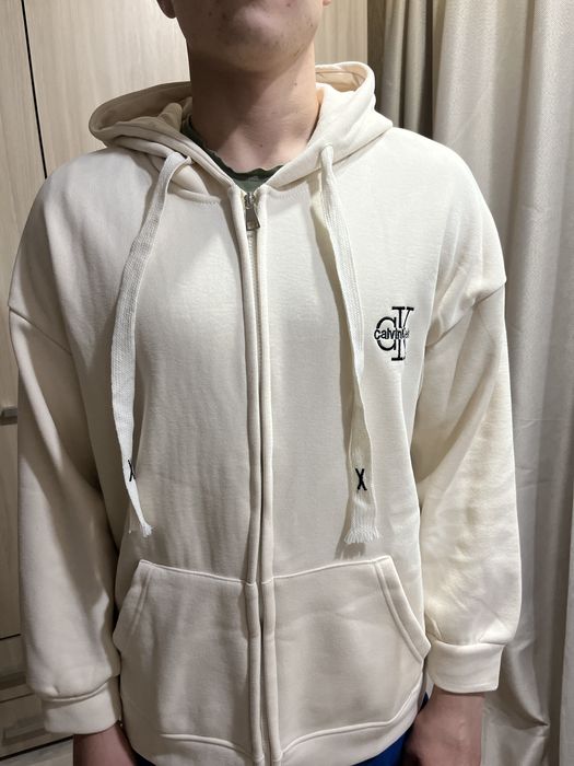 Кофта теплая ,не подршла по размеру